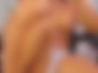 AlejandraSaenz2's Live Sex Cam Show
