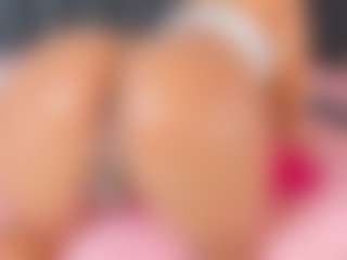 AlejandraSaenz2s Live-Sex-Cam-Show