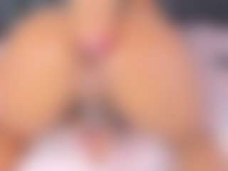 AlejandraSaenz2's Live Sex Cam Show
