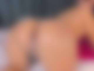 Live cam show with AlejandraSaenz2 - Tease on https://playwithruby.com
