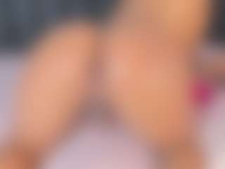 AlejandraSaenz2's Live Sex Cam Show