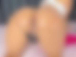 AlejandraSaenz2's Live Sex Cam Show