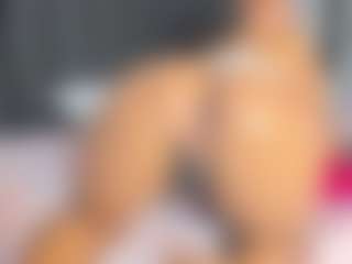 AlejandraSaenz2's Live Sex Cam Show