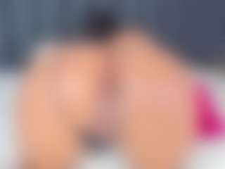 AlejandraSaenz2's Live Sex Cam Show