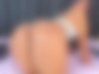 AlejandraSaenz2's Live Sex Cam Show