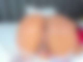 AlejandraSaenz2's Live Sex Cam Show