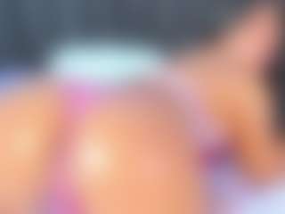AlejandraSaenz2's Live Sex Cam Show