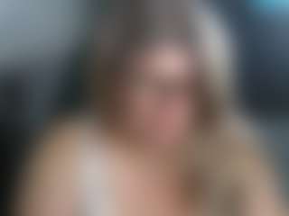 Live cam show with DianaCrystal - Curvy on CamwithHer