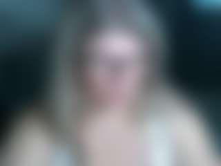 Live cam show with DianaCrystal - Glasses on Fapmatic.com