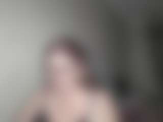 Live cam show with DianaCrystal - Glasses on TastyBlacksLive