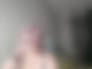 Live cam show with DianaCrystal - Bedroom Blonde Hair on Free Soda