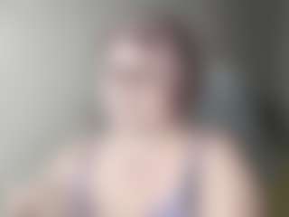Live cam show with DianaCrystal - Glasses on Camversity
