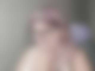 Live cam show with DianaCrystal - Thong on UwU Esports