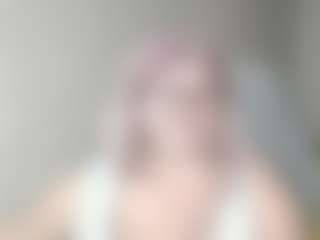 Live cam show with DianaCrystal - Granny on Gym Cam Girls