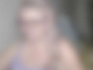 Live cam show with DianaCrystal - Blonde Hair MILF on Cam Slut