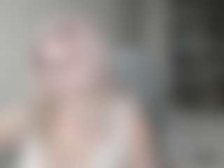 Live cam show with DianaCrystal - Glasses on Taboo Cams XXX
