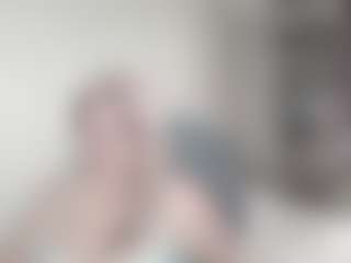 Live cam show with DianaCrystal - Glasses on CSO-WL