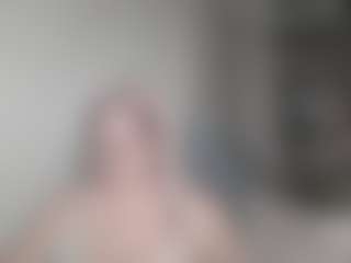 Live cam show with DianaCrystal - Glasses on Hubzter Live