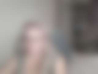 Live cam show with DianaCrystal - Middle Aged on Camsoda