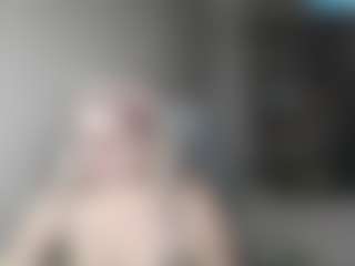 Live cam show with DianaCrystal - Granny MILF on Uber Horny
