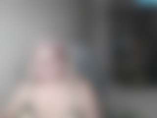 Live cam show with DianaCrystal - Granny Blonde Hair on Uber Horny