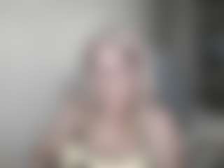 Live cam show with DianaCrystal - Granny Big Ass on Camiplay Live