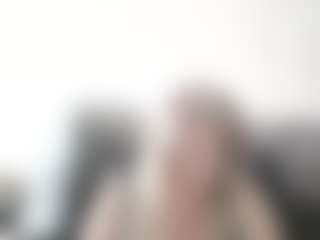 Live cam show with DianaCrystal - Glasses on SinfulBabes