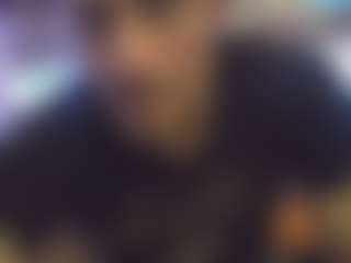 iFUKwitchuu's Live Sex Cam Show