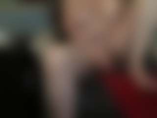 Live cam show with carolineford - Chubby on parknlotfishbdy