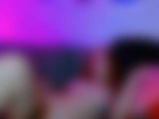 Live cam show with Amber Addis - Dirty on CamClone