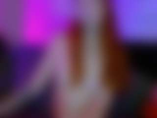 Live cam show with Amber Addis - Game on xxxlivecams.org