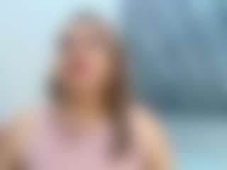 Live cam show with kerly - Latina on AdultVida.com