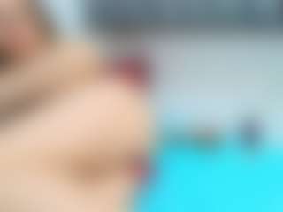 kerly MILF webcam performer live streaming