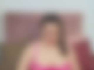 kerly MILF webcam performer live streaming