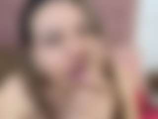 kerly MILF webcam performer live streaming