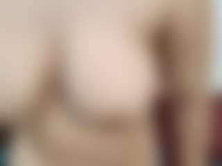 Live cam show with kerly - Double Penetration on Camsoda