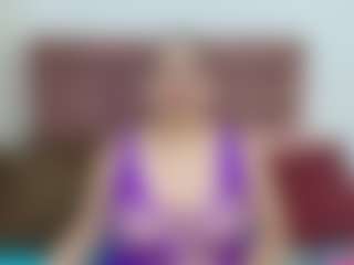 Live cam show with kerly - Middle Aged on madthumbs
