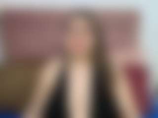 Live cam show with kerly - Blonde Hair MILF on camwithhim.com