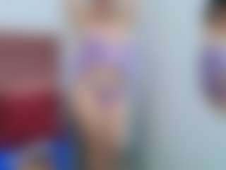 Live cam show with kerly - Normal on TeamSkeetLive