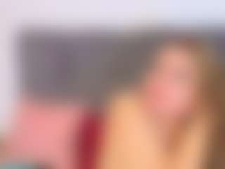 Live cam show with kerly - Blonde Hair MILF on xxxlivecams.org