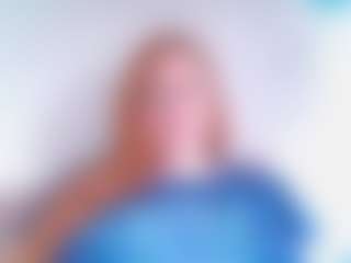 zarared MILF webcam performer live streaming