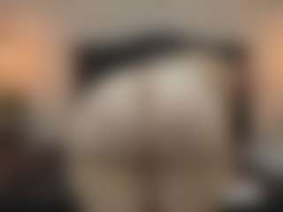 Live cam show with BIG BBW - Nipple Piercings on AdultVida.com