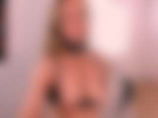 Live cam show with britteebee - Middle Aged on galaxygirlnitro.com