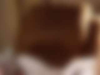 Live cam show with Alice Shazaham - Spread on Gym Cam Girls