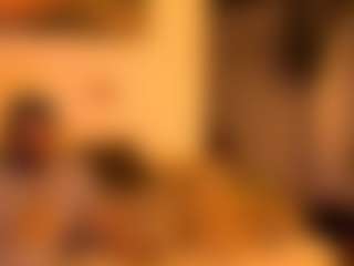 Live cam show with B_A_M_B_I - Muscular on Dolls Live