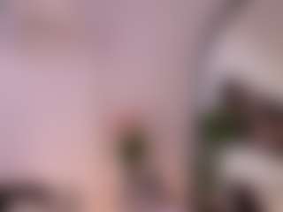 Lea Thompson's Live Sex Cam Show
