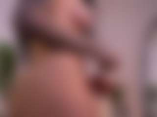 Live cam show with Lea Thompson - Big Ass on Camsoda