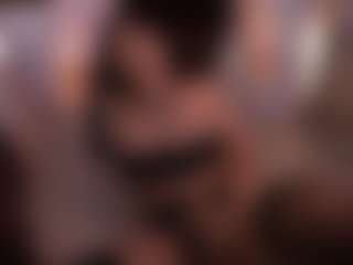 Live cam show with Lea Thompson - Butt Plug on Camming Site