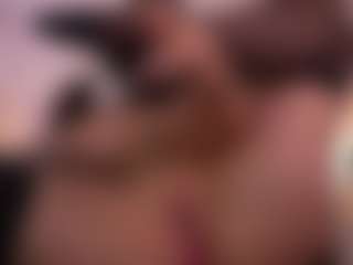 Lea Thompson's Live Sex Cam Show