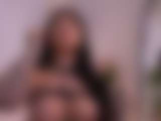 Lea Thompson's Live Sex Cam Show